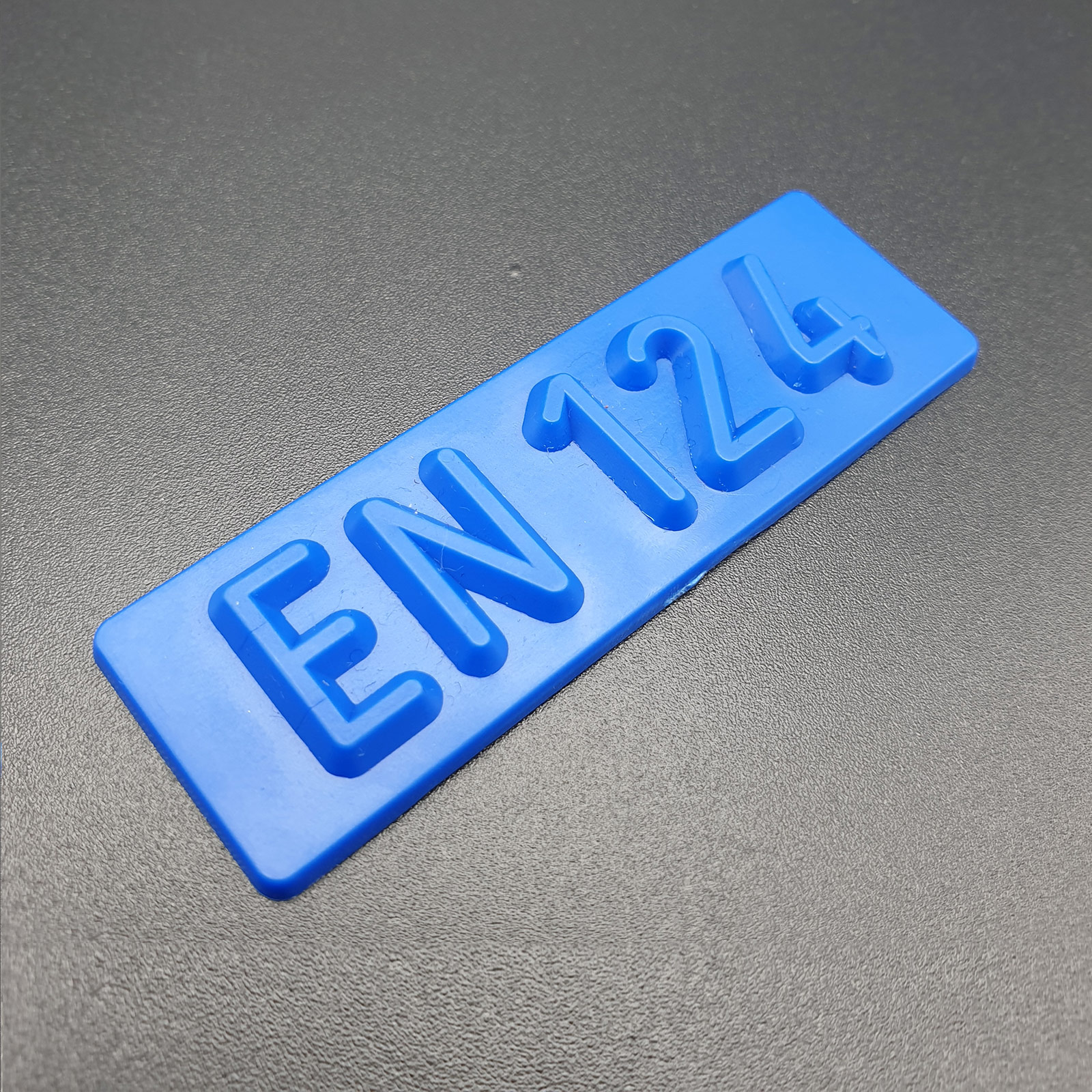 EN 124